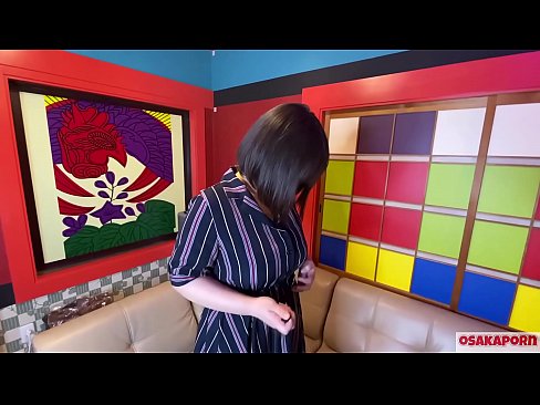 ❤️ Puttana giapponese con grandi tette si masturba con sex toys e ha un orgasmo. Parla in un'intervista della sua esperienza di scopata. Tette enormi e figa pelosa che geme forte. Osakaporn ️❌ Super sessoal it.pornpictureshq.ru ❌❤