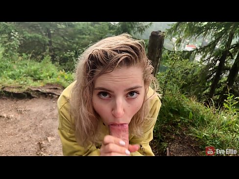 ❤️ Ragazza ingoia lo sperma dopo un pompino in pubblico - Eva Elfi ️❌ Super sessoal it.pornpictureshq.ru ❌❤